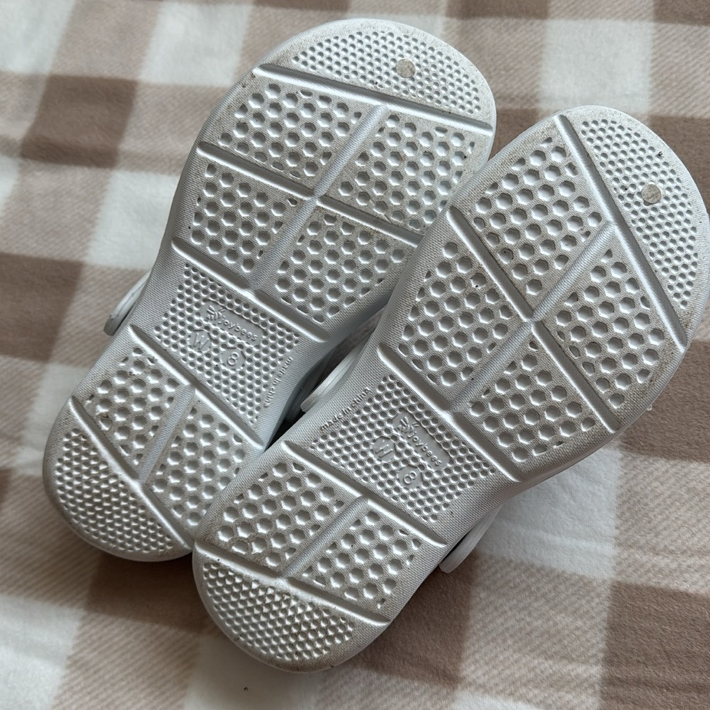 Joybees “Crocs” - Picture 5 of 6